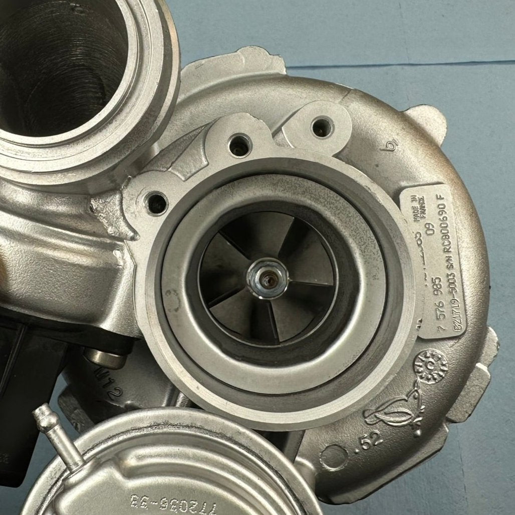 Turbochargers N63 (L+R Set) for BMW 550i 650i 750i X5 X6 4.4L 09-13 OEM Remanufactured Turbos